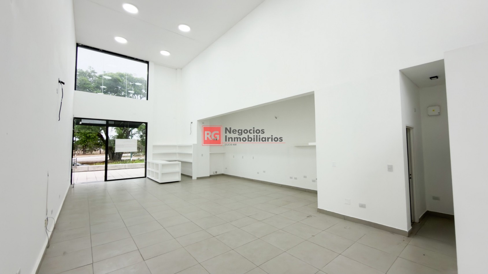 local en via aurelia SLA 5.0
