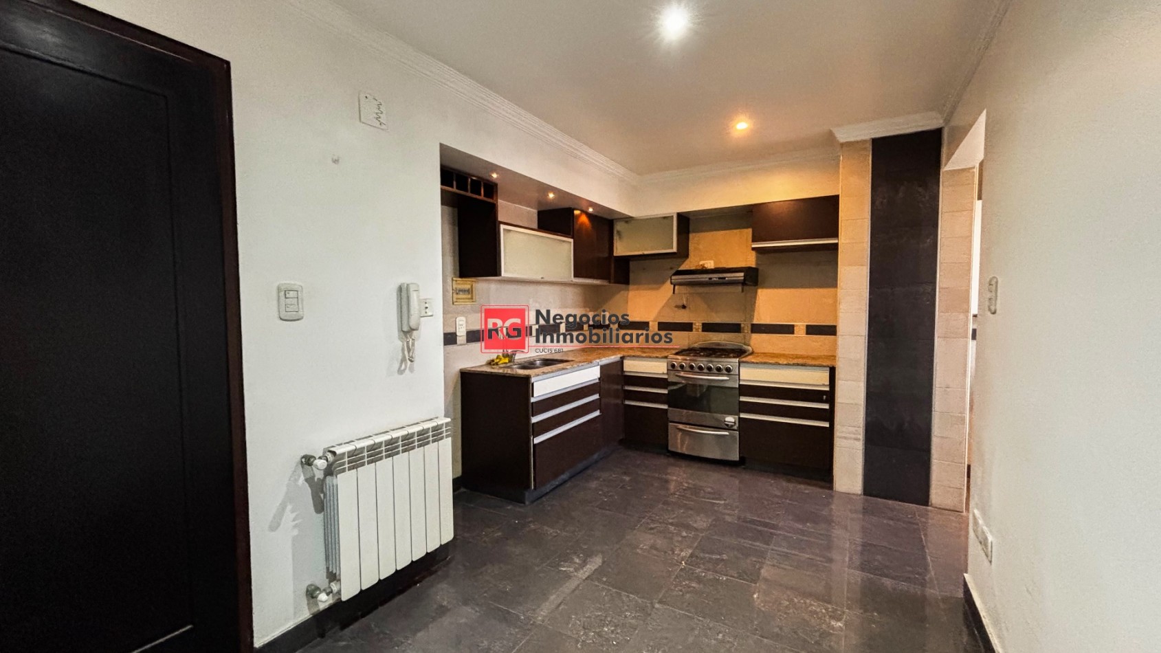 Departamento 2 dormitorios en alquiler - Avenida Sarmiento al 400 