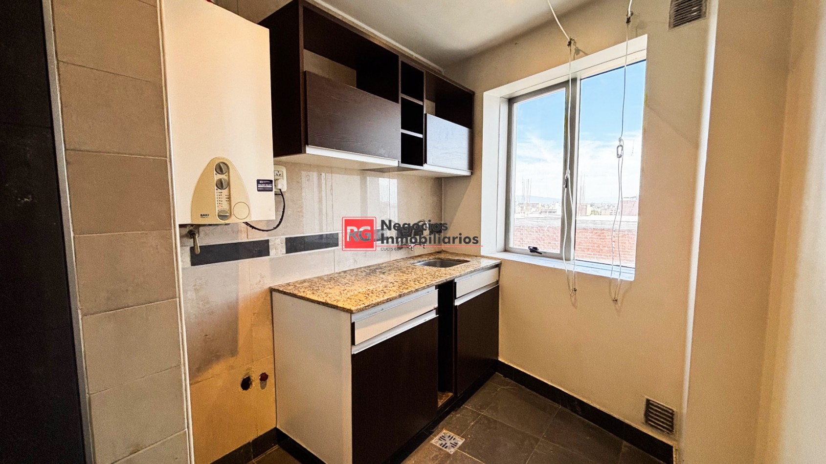 Departamento 2 dormitorios en alquiler - Avenida Sarmiento al 400 
