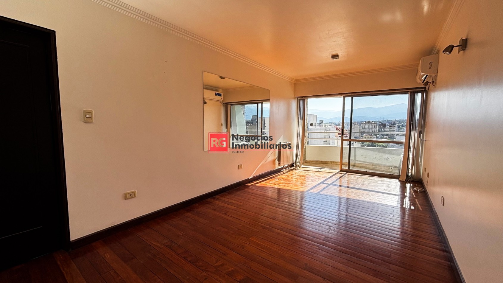 Departamento 2 dormitorios en alquiler - Avenida Sarmiento al 400 