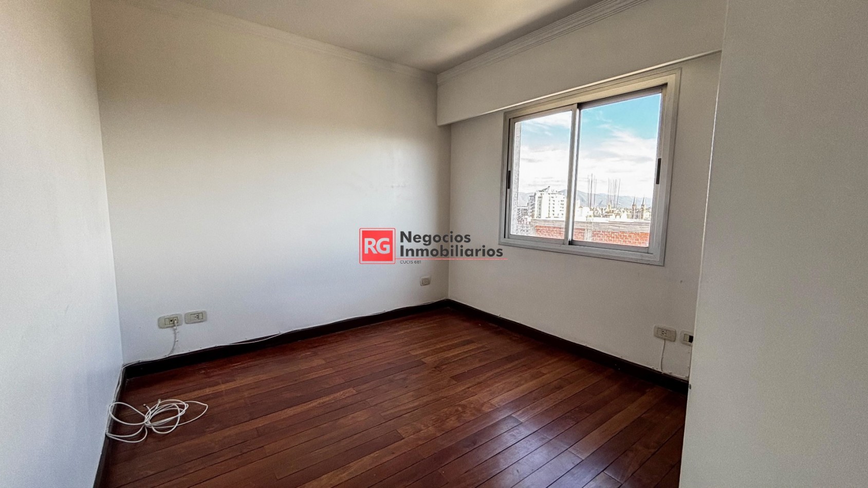 Departamento 2 dormitorios en alquiler - Avenida Sarmiento al 400 