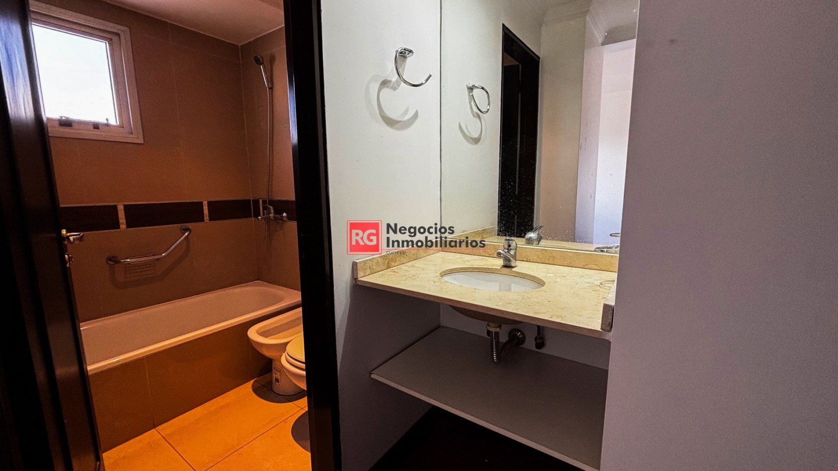 Departamento 2 dormitorios en alquiler - Avenida Sarmiento al 400 