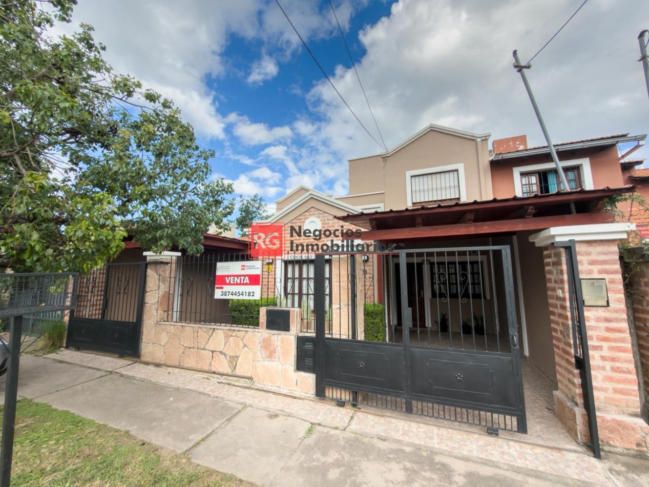 EN VENTA CASA BARRIO GRAND BOURG
