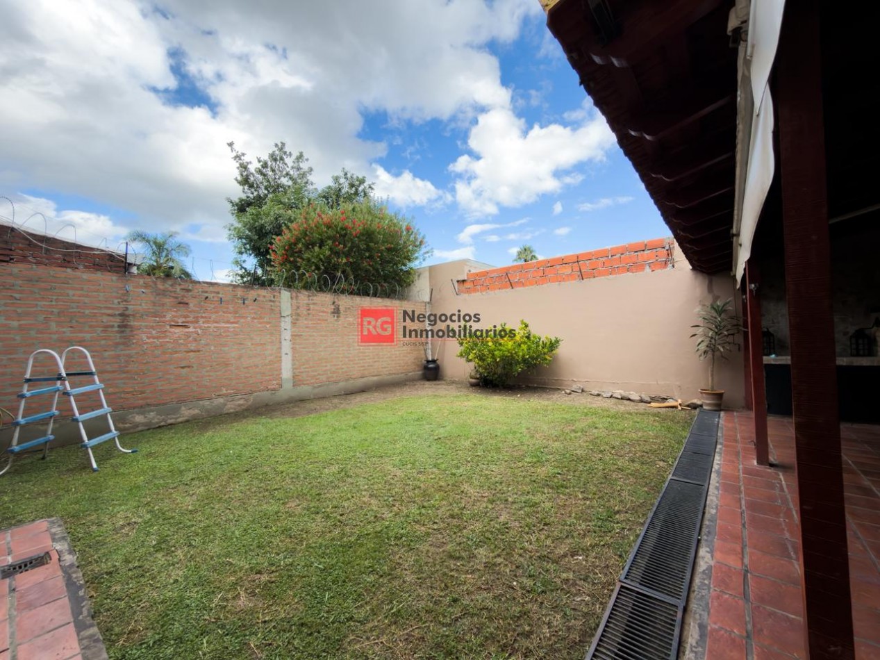EN VENTA CASA BARRIO GRAND BOURG