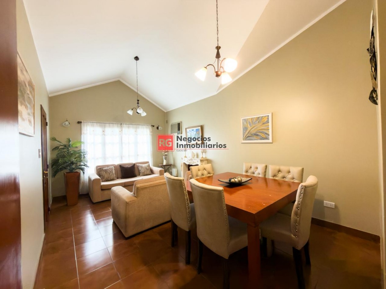 EN VENTA CASA BARRIO GRAND BOURG