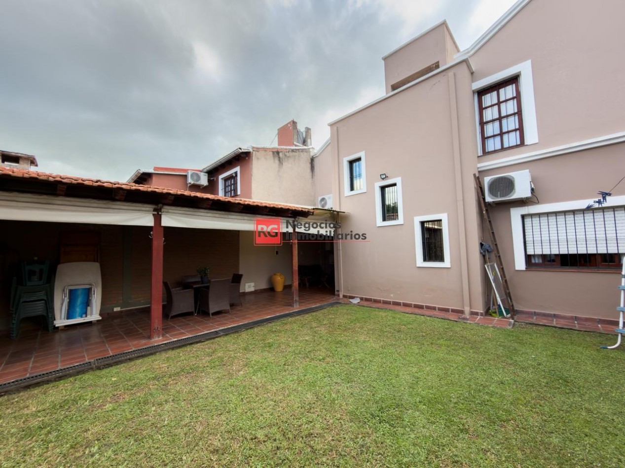 EN VENTA CASA BARRIO GRAND BOURG