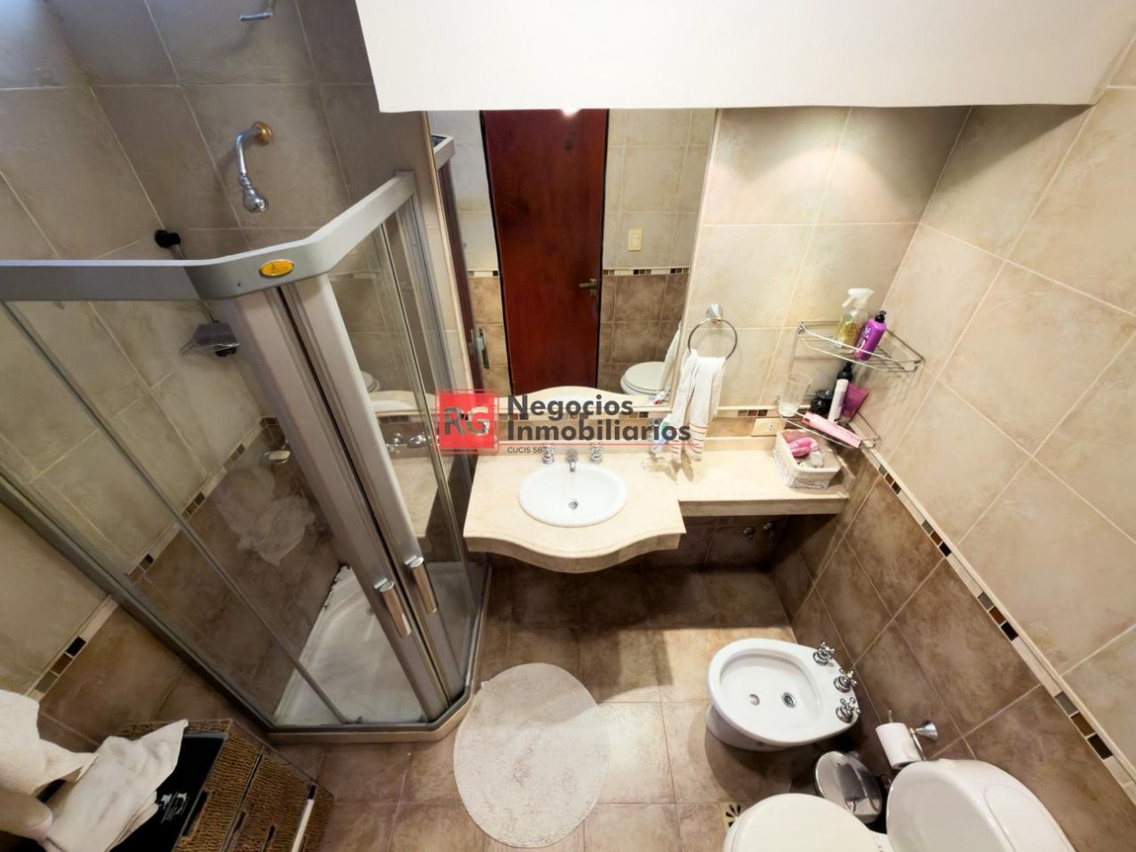 EN VENTA CASA BARRIO GRAND BOURG