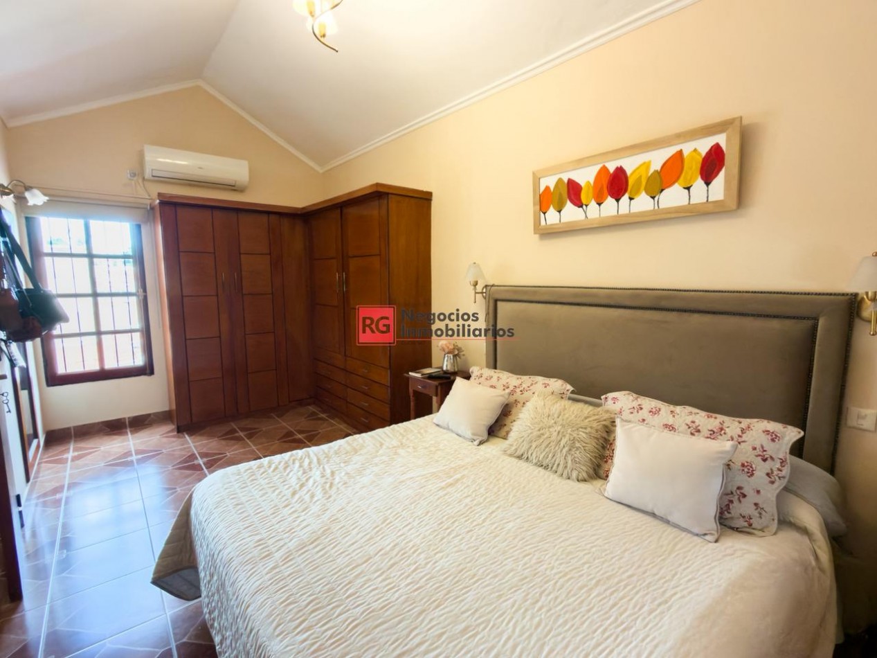 EN VENTA CASA BARRIO GRAND BOURG
