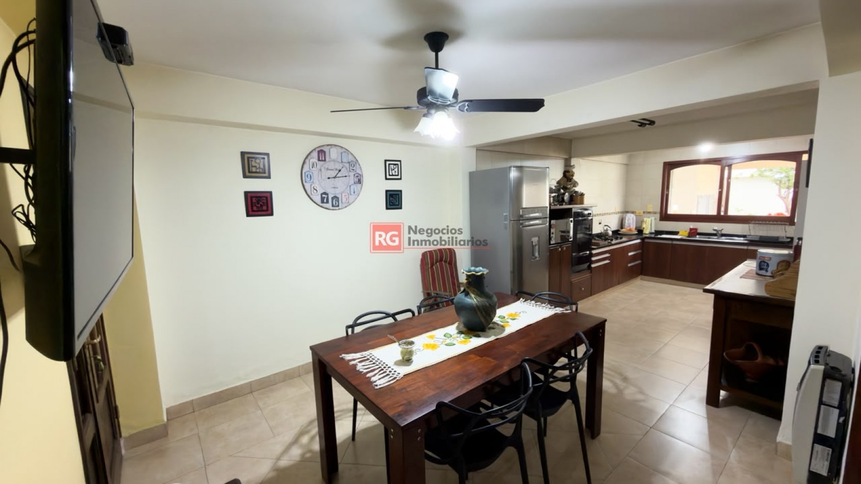 EN VENTA CASA BARRIO SAN CARLOS 