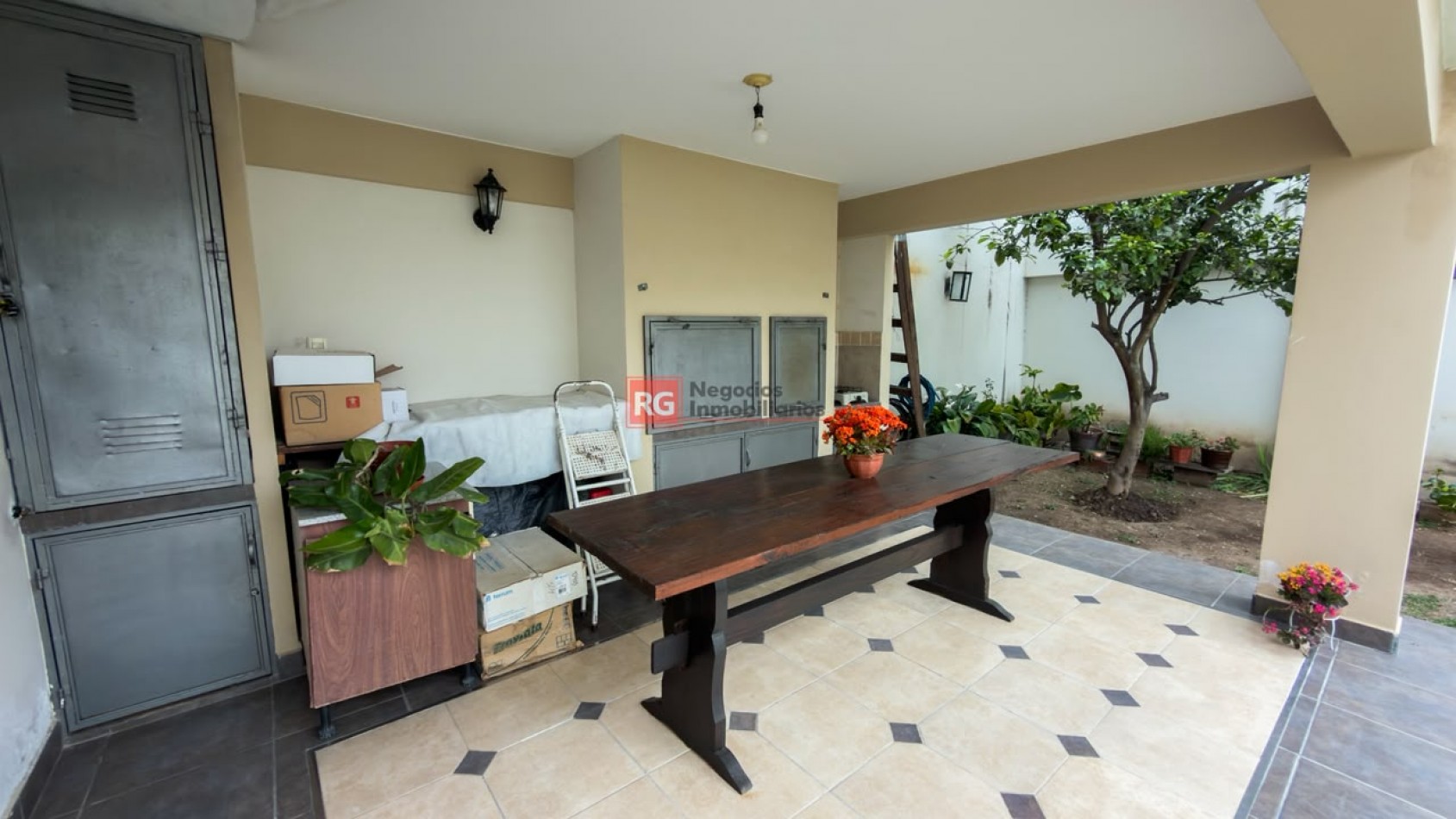 EN VENTA CASA BARRIO SAN CARLOS 