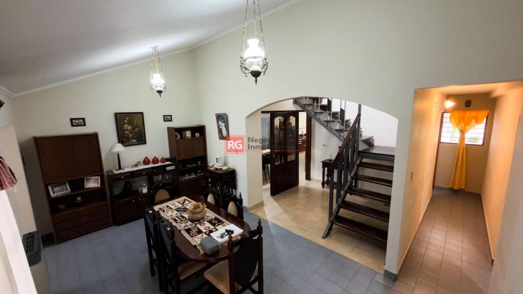 EN VENTA CASA BARRIO SAN CARLOS 