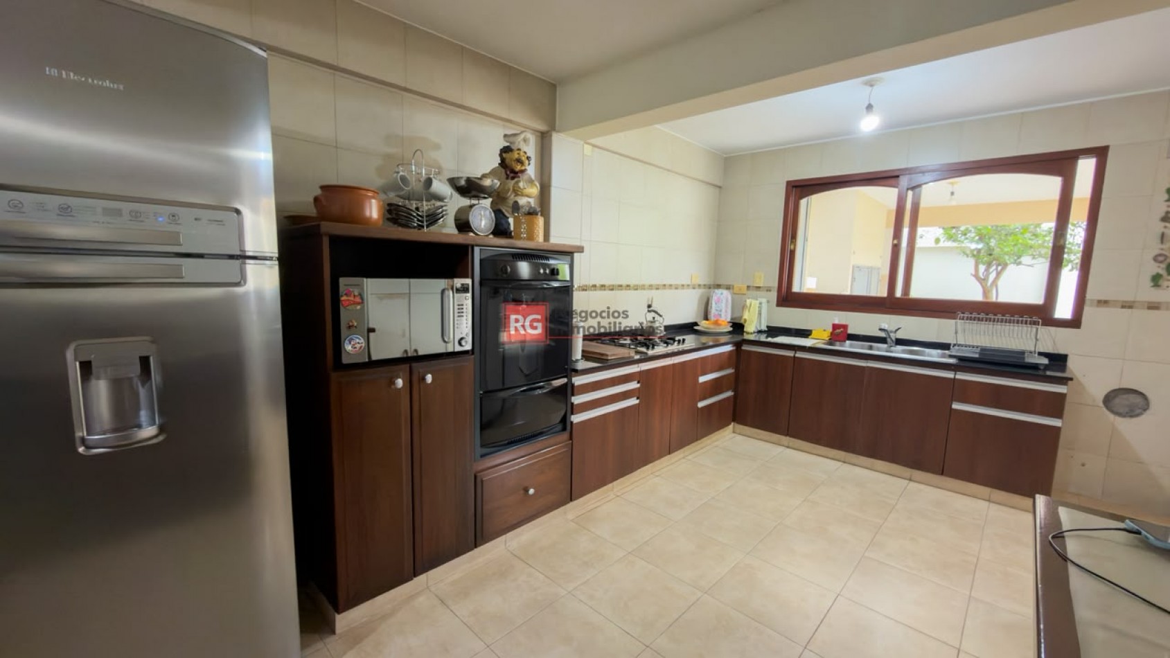 EN VENTA CASA BARRIO SAN CARLOS 