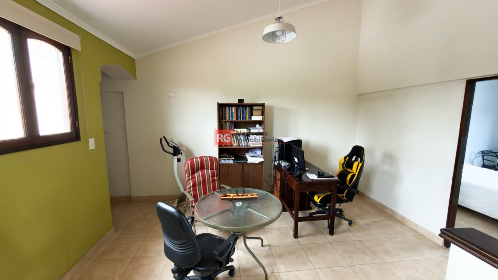EN VENTA CASA BARRIO SAN CARLOS 