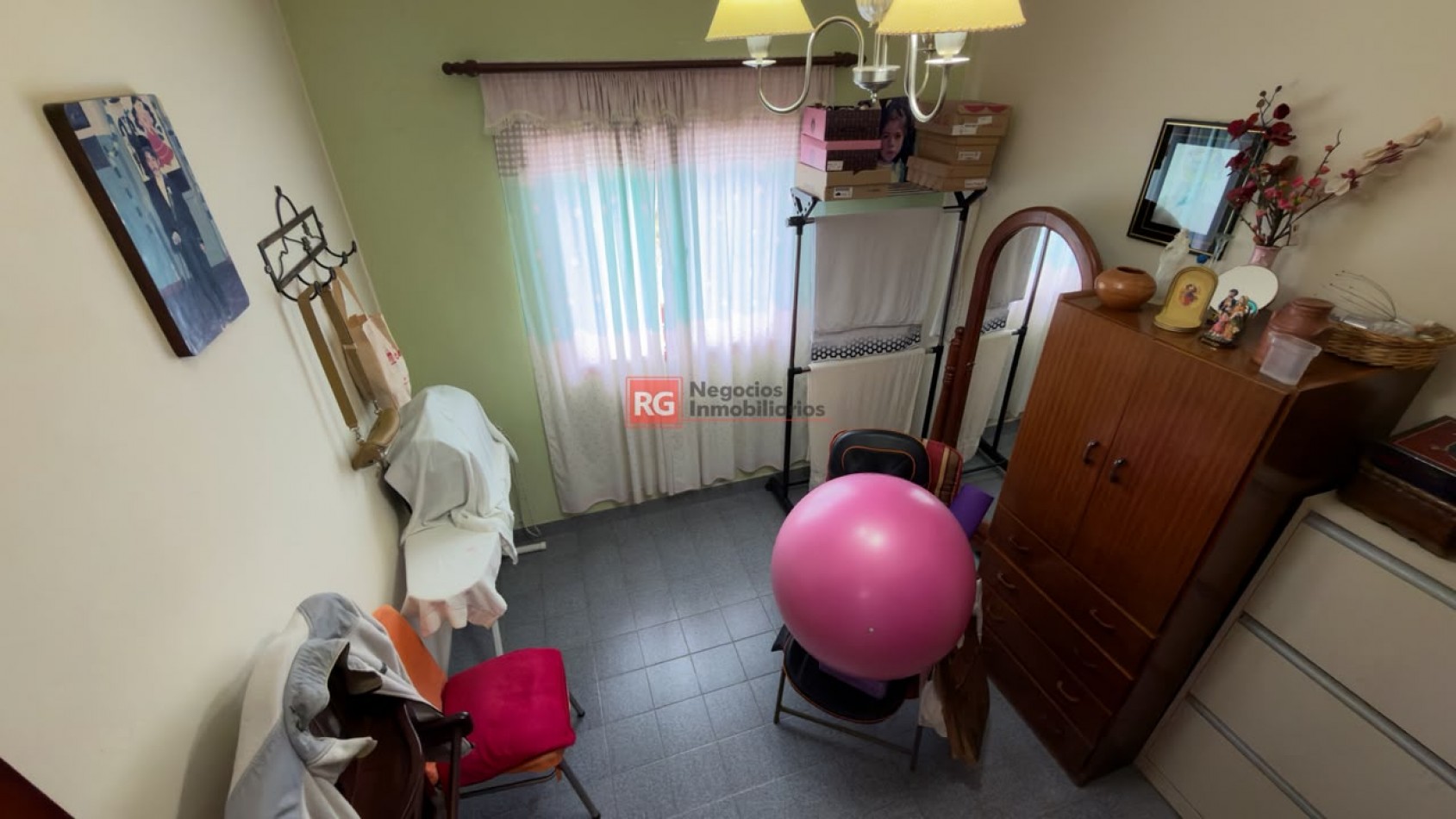 EN VENTA CASA BARRIO SAN CARLOS 