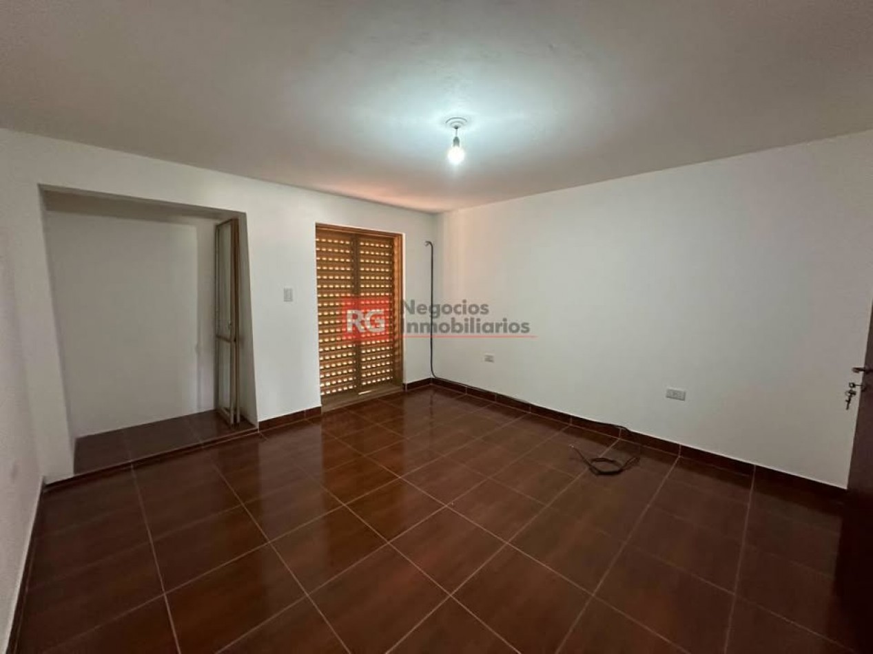 DUPLEX EN BARRIO TIMOTEO - ZONA SUR