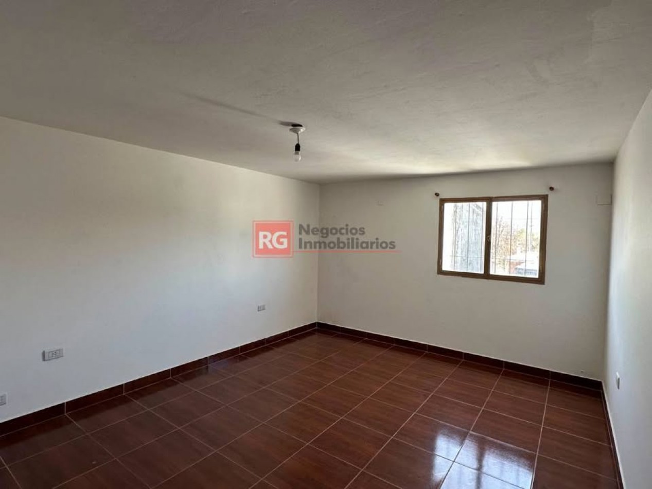 DUPLEX EN BARRIO TIMOTEO - ZONA SUR