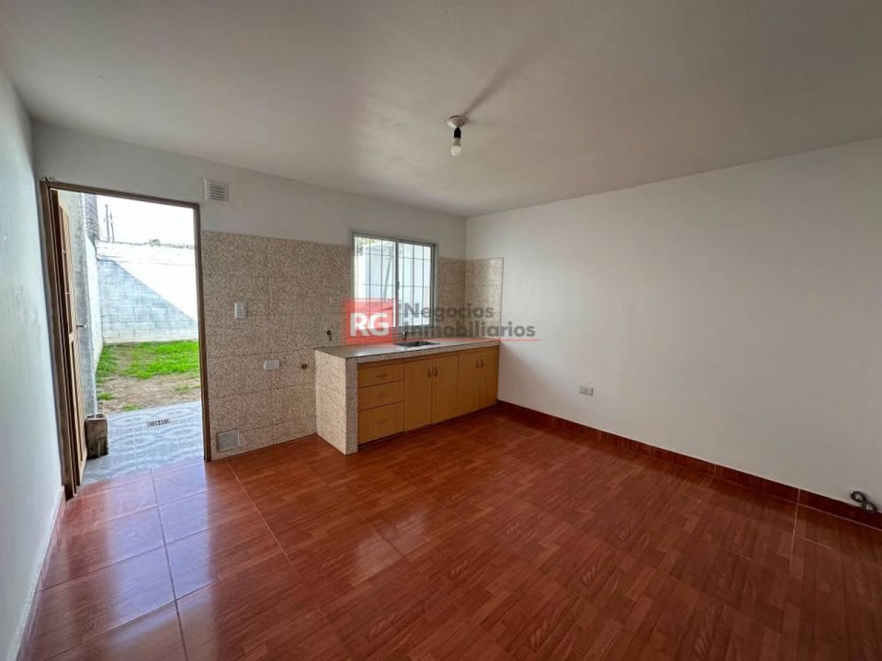 DUPLEX EN BARRIO TIMOTEO - ZONA SUR