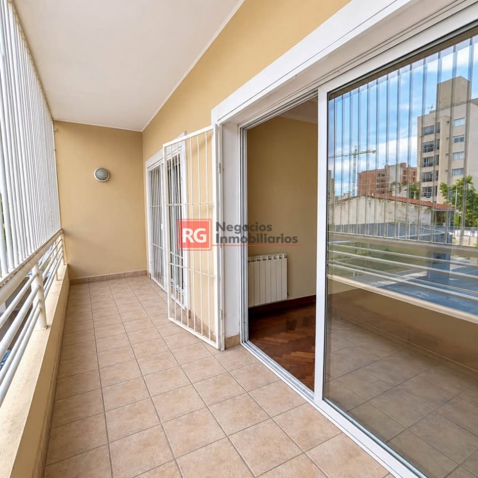 Departamento 1 dormitorio en Alquiler sobre calle Santiago del Estero al 1300