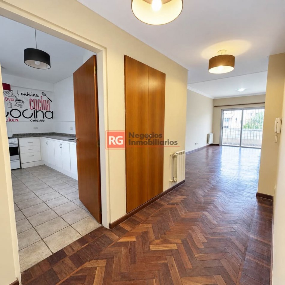 Departamento 1 dormitorio en Alquiler sobre calle Santiago del Estero al 1300