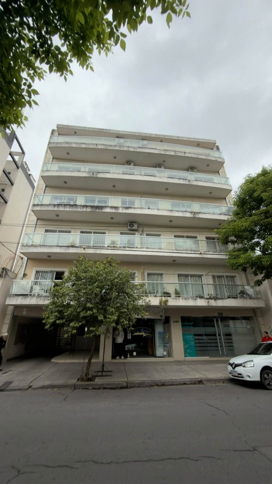 Departamento 1 dormitorio en Alquiler sobre calle Santiago del Estero al 1300