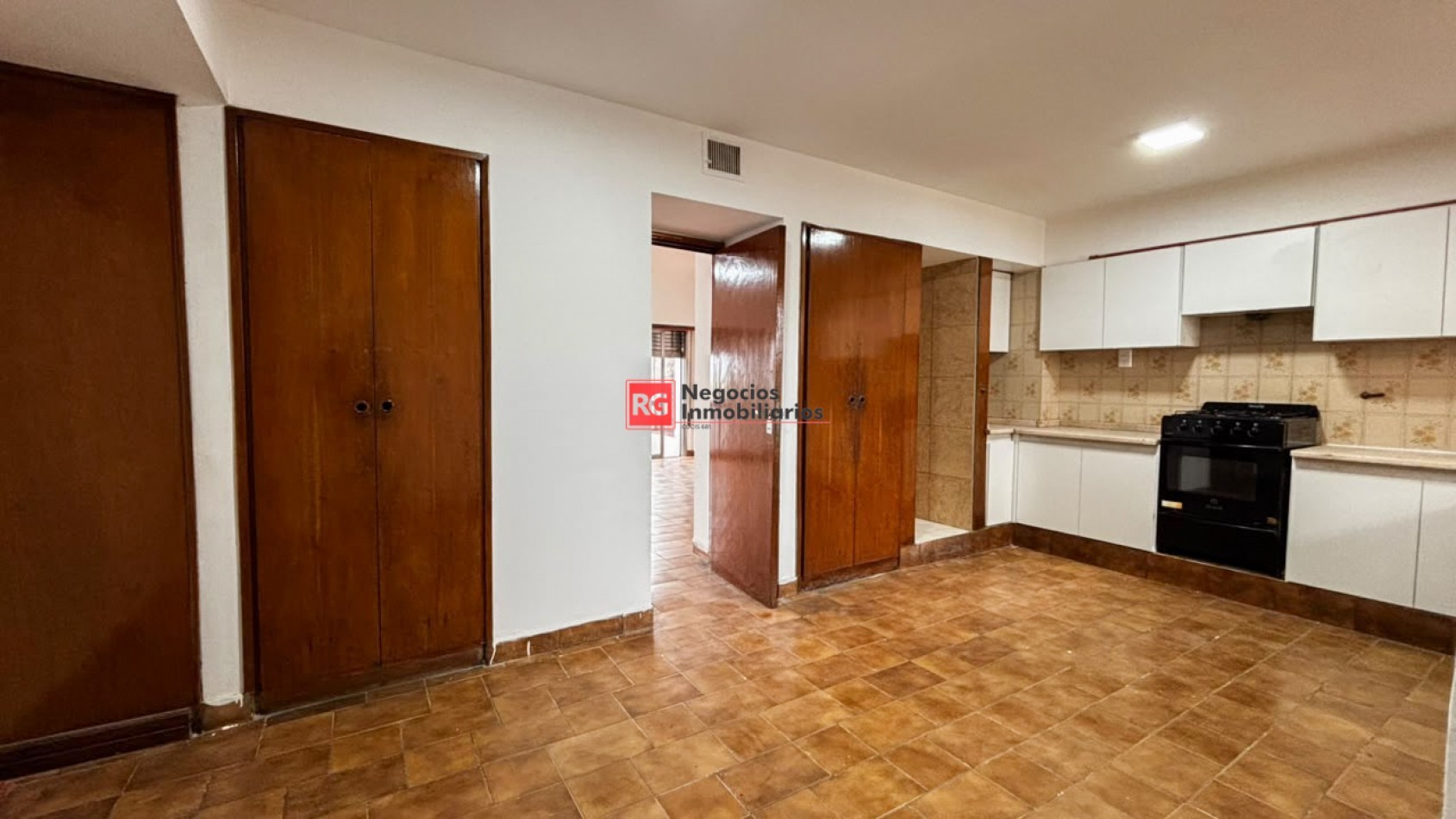 EN VENTA - Semipiso sobre Avenida Jujuy al 300