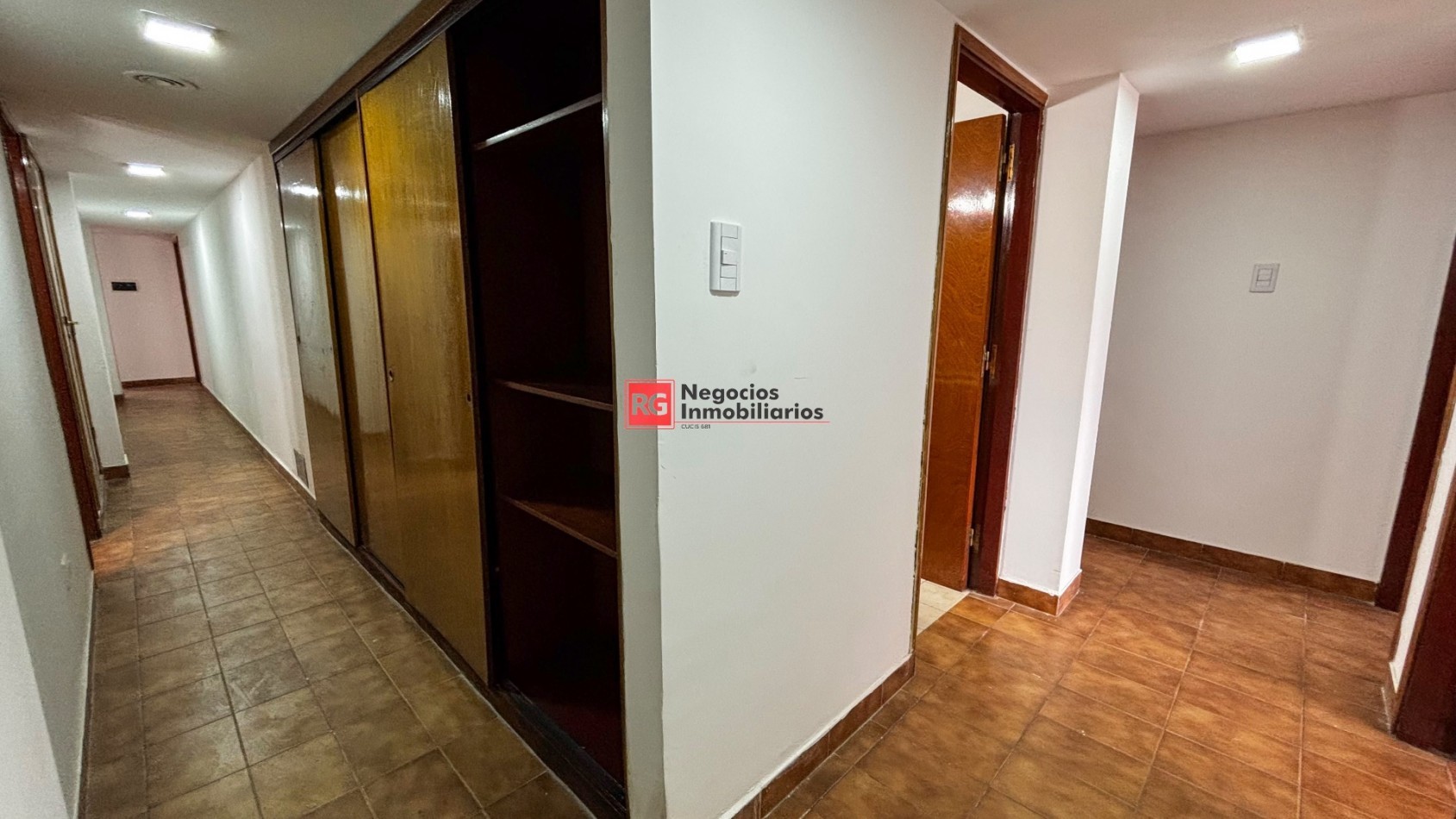 EN VENTA - Semipiso sobre Avenida Jujuy al 300