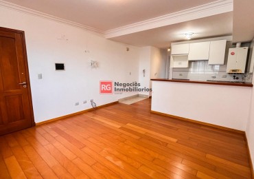 EN ALQUILER - DEPARTAMENTO 1 HABITACION EN NECOCHEA AL 500