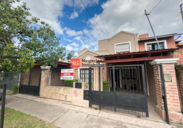 EN VENTA CASA BARRIO GRAND BOURG